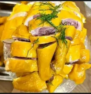 Hình ảnh Gà ủ muối hoa tiêu nguyên con -  không đầu chặt sẳn
