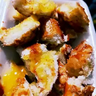 Hình ảnh Bánh Mì Sốt Bơ Béo Nướng Muối Ớt 
