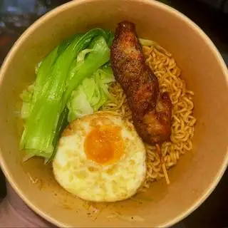 Hình ảnh Mì Trộn Gà Xiên Que Cay+ Trứng