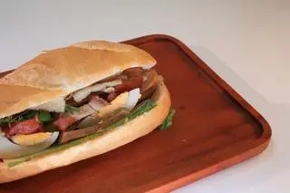 Hình ảnh Bánh mì Thập Cẩm