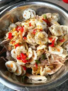 Hình ảnh Gỏi Gà Măng Cụt - Nửa Con
