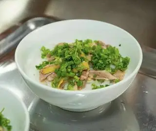Hình ảnh phở gà ta truyền thống 