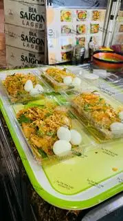 Hình ảnh Bánh tráng trộn tỏi sate răm