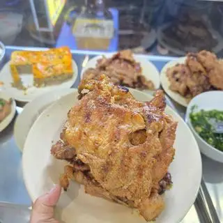 Hình ảnh Cơm sườn nướng