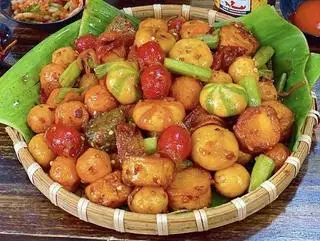 Hình ảnh Cá viên chiên mắm tỏi chà bá