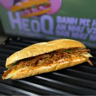 Hình ảnh Bánh mì cá rim