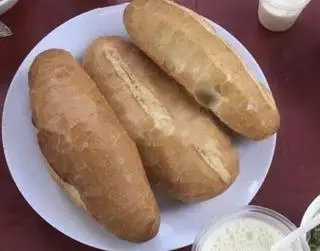 Hình ảnh bánh mì thêm