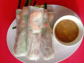Hình ảnh Gỏi cuốn tôm tai