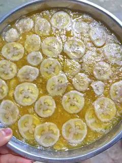 Hình ảnh Bánh Chuối Hấp ăn kèm Cốt dừa đậu phộng