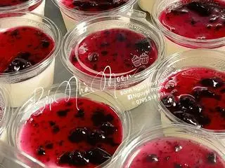 Hình ảnh Panna Cotta vị việt quất