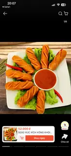 Hình ảnh Mì trộn xúc xích hải sản