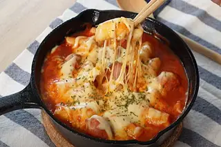 Hình ảnh Tokbokki phô mai
