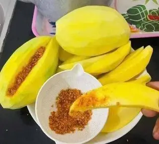 Hình ảnh Xoài Tứ Quý chấm muối 400g