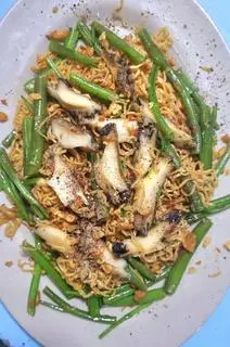 Hình ảnh mì xào bào ngư 2 con