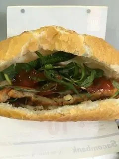 Hình ảnh Bánh mì chả cá