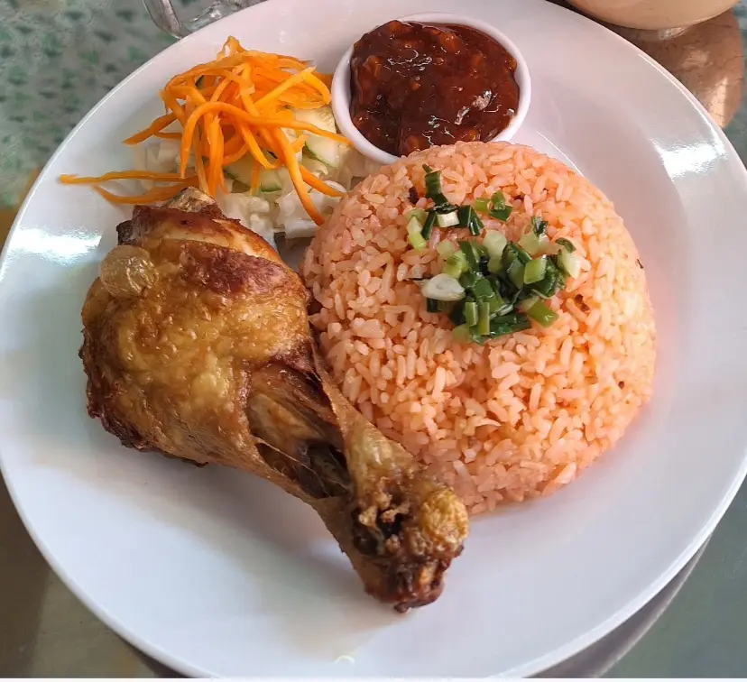 Hình ảnh Cơm Gà Nhỏ