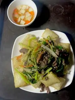 Hình ảnh Phở chiên phồng