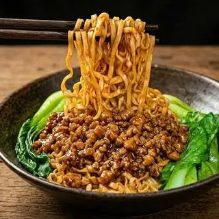 Hình ảnh Mì trộn thịt bằm sốt Tula