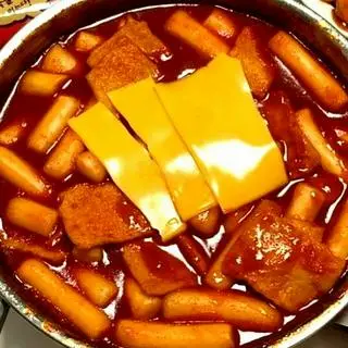 Hình ảnh Tokbokki đặc biệt phô mai lát