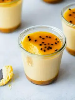 Hình ảnh Bánh mousse chanh dây