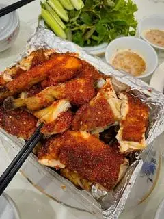 Hình ảnh 1 Con Gà Nướng Muối Ớt  ( Thơm Ngon )