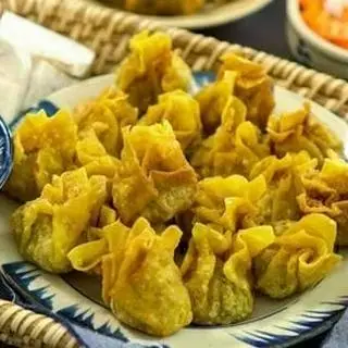 Hình ảnh Hoành thánh chiên