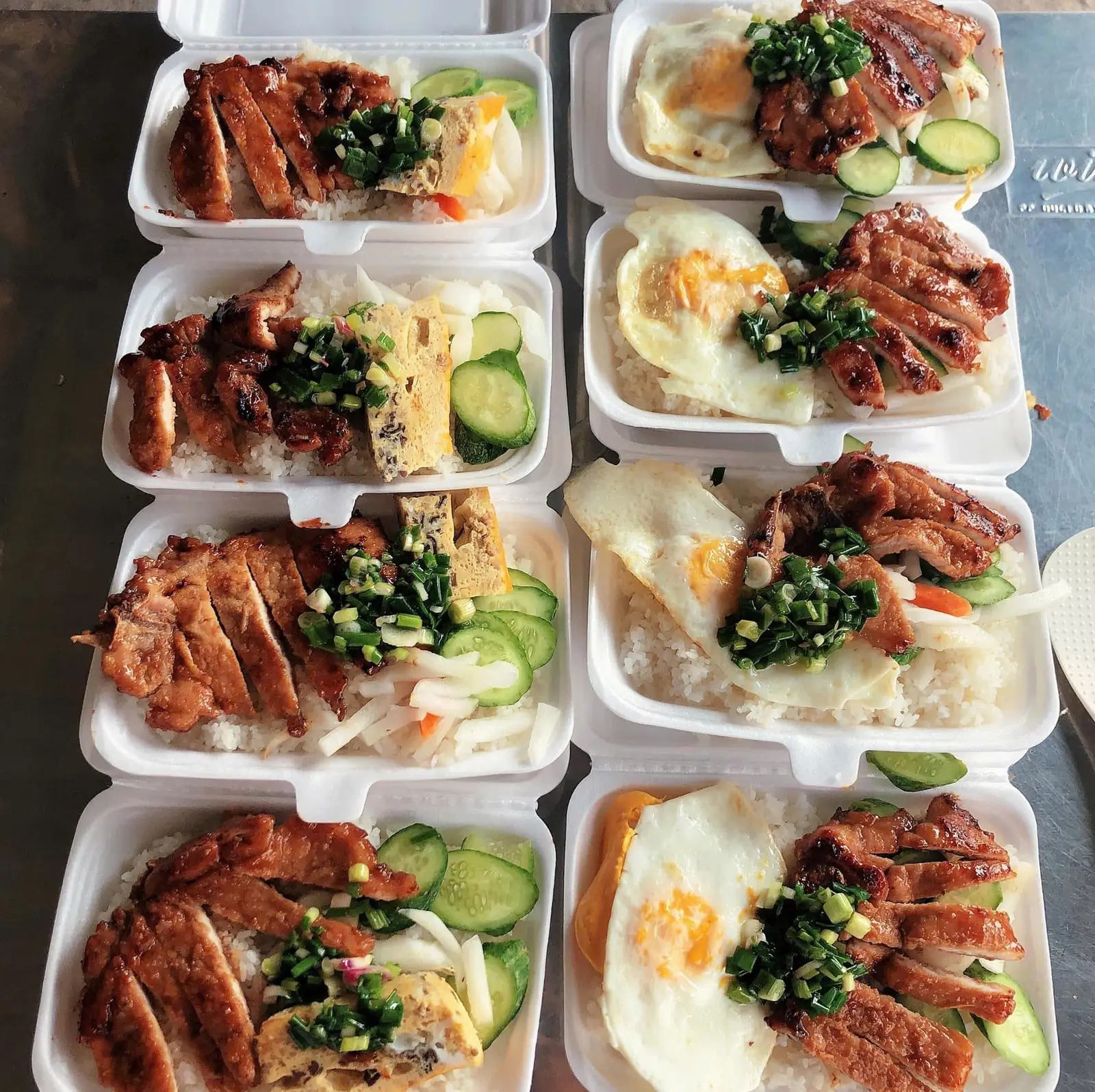 Hình ảnh Cơm sườn bì chả