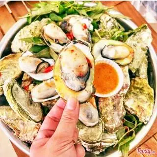 Hình ảnh Hàu hấp sả 10c tặng 1 con