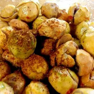 Hình ảnh Sấu chín chua ngọt