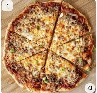 Hình ảnh Pizza bò bằm 