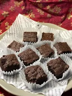 Hình ảnh Brownie choco (9 viên nhỏ)