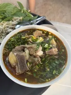 Hình ảnh Bún bò sườn sụn