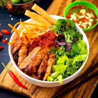 Hình ảnh Bún Trộn Nem Nướng- Xốt Me