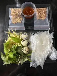Hình ảnh Bánh tráng chấm- sốt me