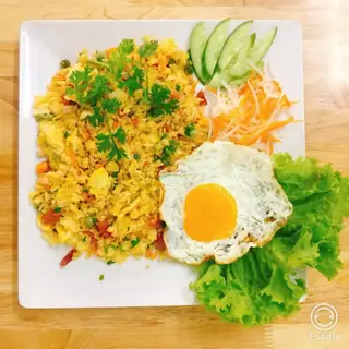 Hình ảnh Cơm chiên TRỨNG + 1 phần TRỨNG ỐP LA + Kèm CANH