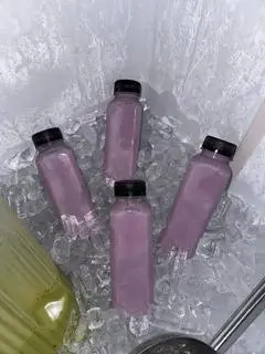 Hình ảnh Trà Sữa Khoai Môn chai 