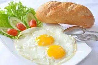 Hình ảnh Bánh Mì Thêm