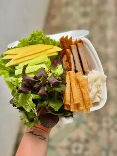 Hình ảnh Chả cá Nha Trang cuốn 