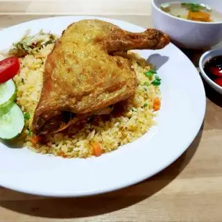 Hình ảnh Cơm gà mắm tỏi - Đùi lớn