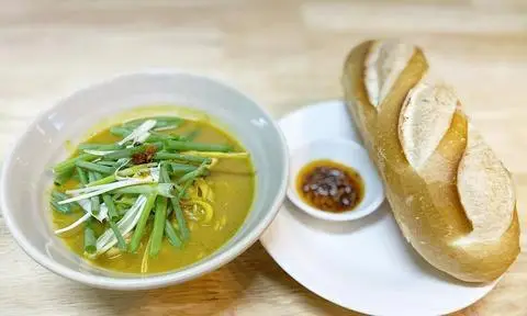 Hình ảnh Phần 2 con Ếch cà ri & 1 Bánh mì