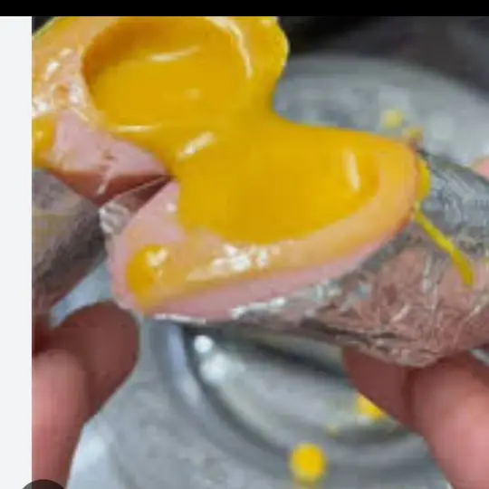 Hình ảnh 2 Xúc Xích Nướng Giấy Bạc Lõi Phô Mai Mỹ Tan Chảy