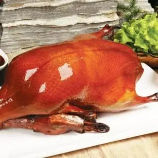 Hình ảnh Vịt Quay Da Giòn một con 