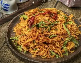 Hình ảnh Khô Gà Lá Chanh - 200gr