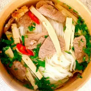 Hình ảnh Phở bò giò vegan