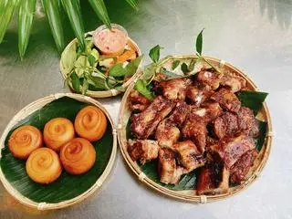 Hình ảnh Sườn Quay Bánh Bao