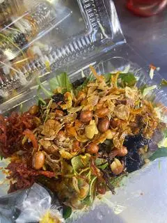 Hình ảnh Gỏi Xoài Full Topping