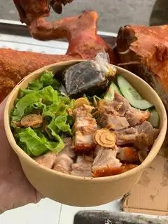 Hình ảnh BÚN HEO QUAY NƯỚC TƯƠNG 