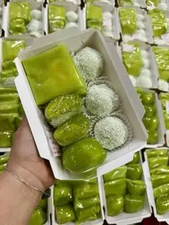 Hình ảnh sét mix 3 loại bánh: bánh cốm, xu xê, mochi