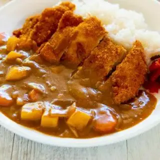 Hình ảnh Cơm cà ri thịt lợn chiên xù