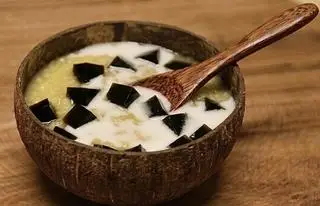 Hình ảnh Chè đậu xanh cốt dừa sương sáo